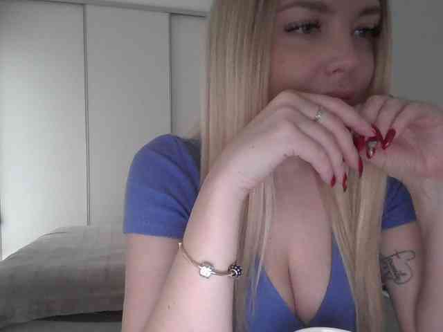 pinkpanther8899 webcam