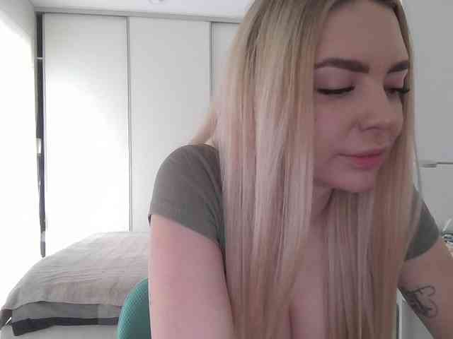 pinkpanther8899 webcam