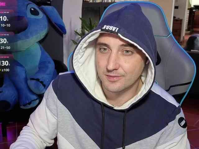 gilgamesh90B Live Webcam on {site_name}