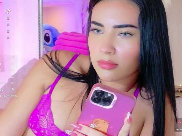 IsaValencia's BongaCams show and profile