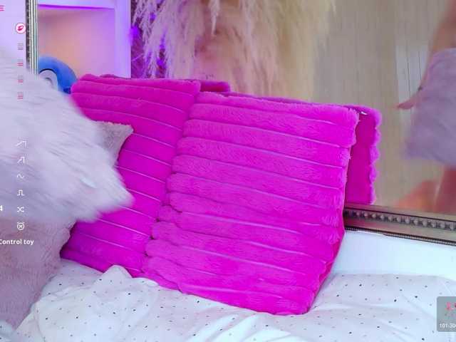 IsaValencia's BongaCams show and profile