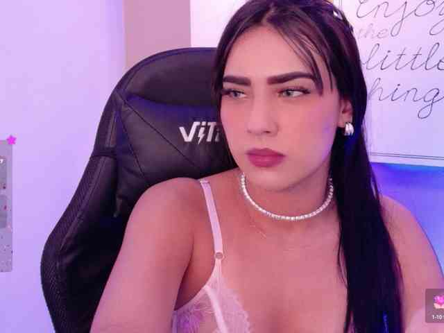 IsaValencia IsaValencia