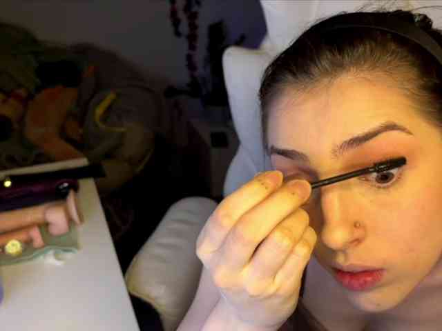 Breakingamber webcam