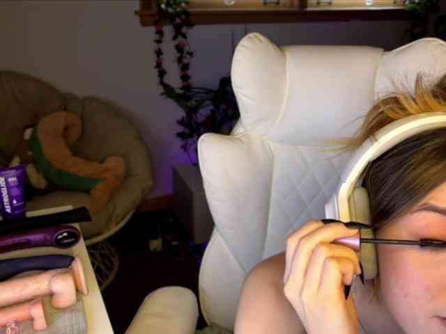 Breakingamber webcam