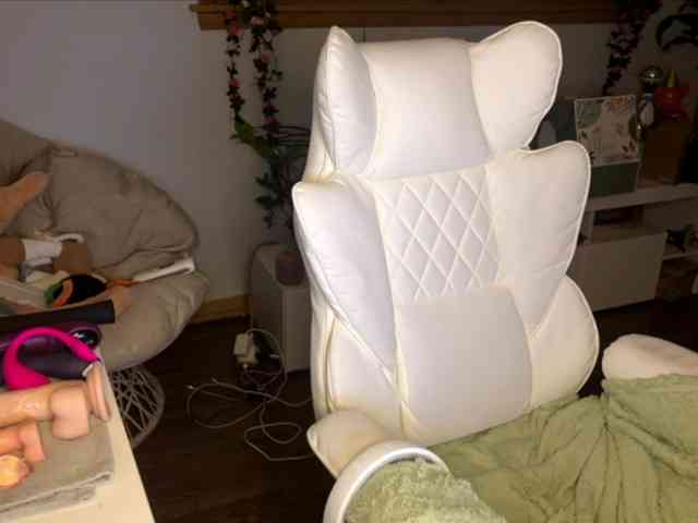 Breakingamber webcam