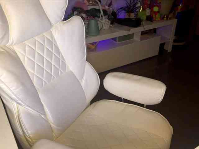 Breakingamber webcam