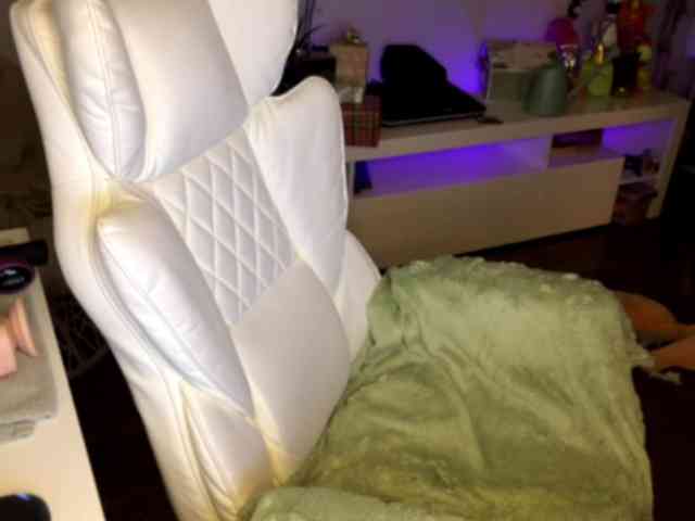 Breakingamber webcam