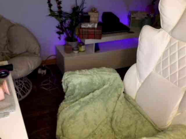 Breakingamber webcam