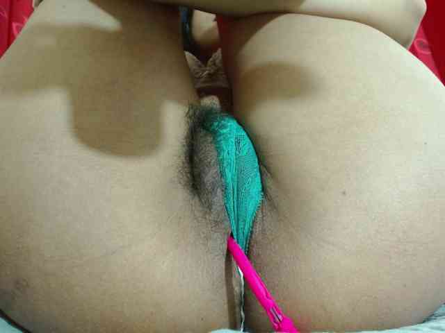 LanitaHairy webcam
