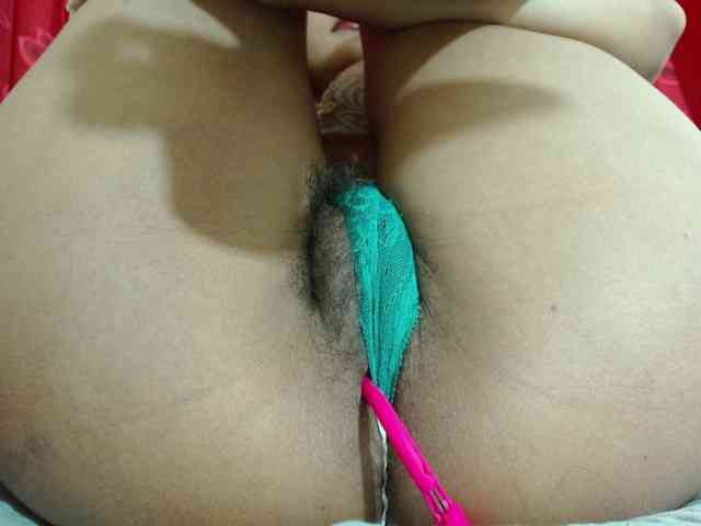 LanitaHairy webcam