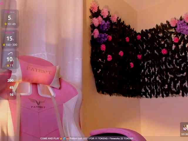 SweetieandJuiicy webcam