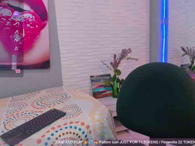 SweetieandJuiicy webcam