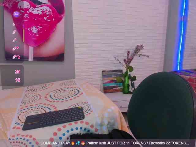 SweetieandJuiicy webcam