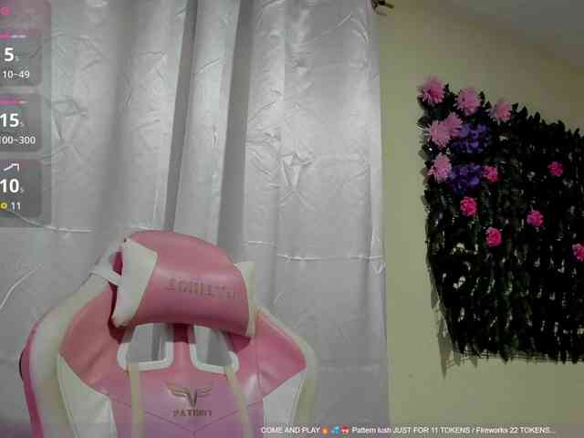 SweetieandJuiicy webcam