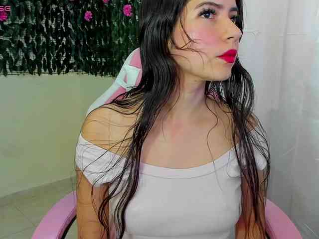 SweetieandJuiicy webcam