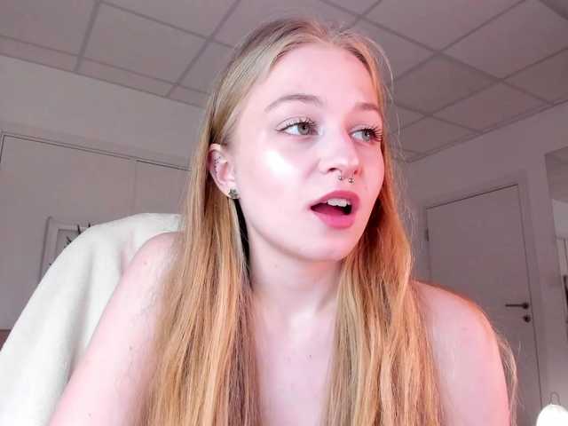 MiaMeowa's BongaCams show and profile