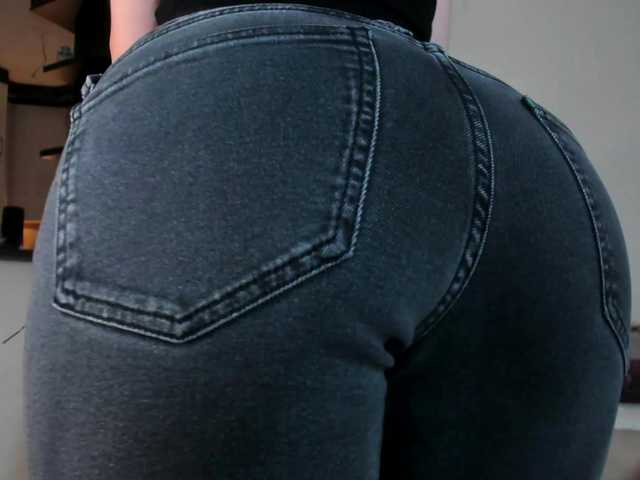 MiaMeowa's BongaCams show and profile