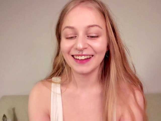 MiaMeowa's BongaCams show and profile