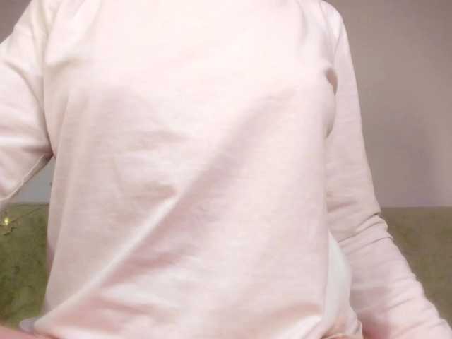 MiaMeowa's BongaCams show and profile