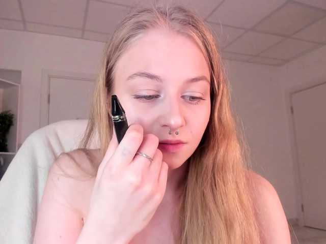 MiaMeowa's BongaCams show and profile