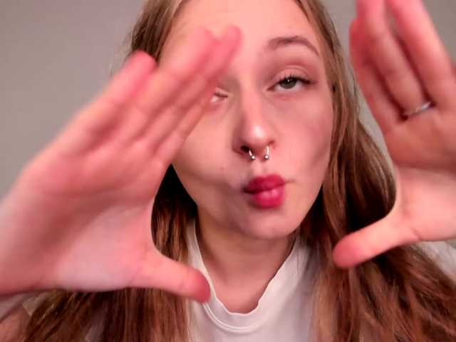 MiaMeowa's BongaCams show and profile