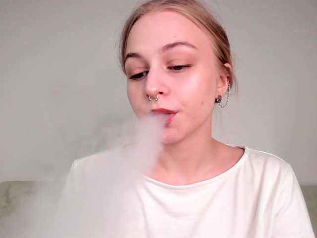 MiaMeowa's BongaCams show and profile