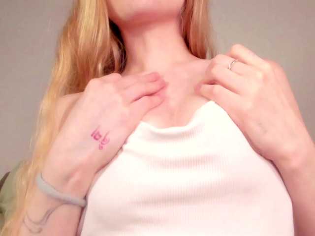 MiaMeowa's BongaCams show and profile