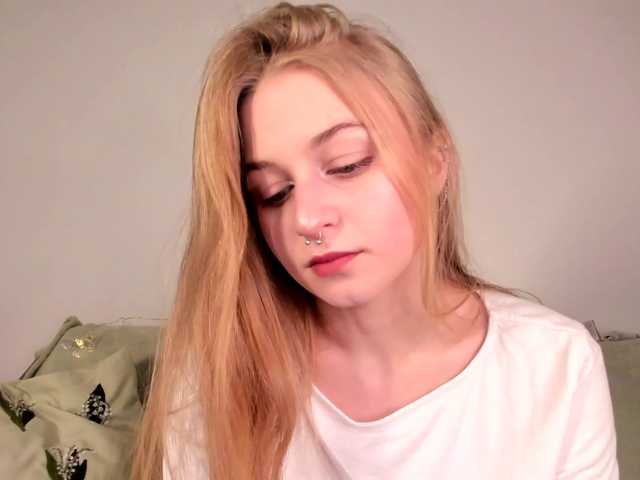 MiaMeowa's BongaCams show and profile