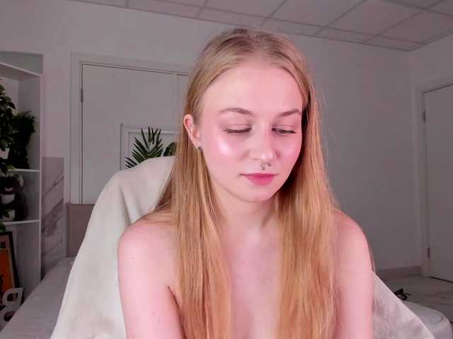 MiaMeowa's BongaCams show and profile