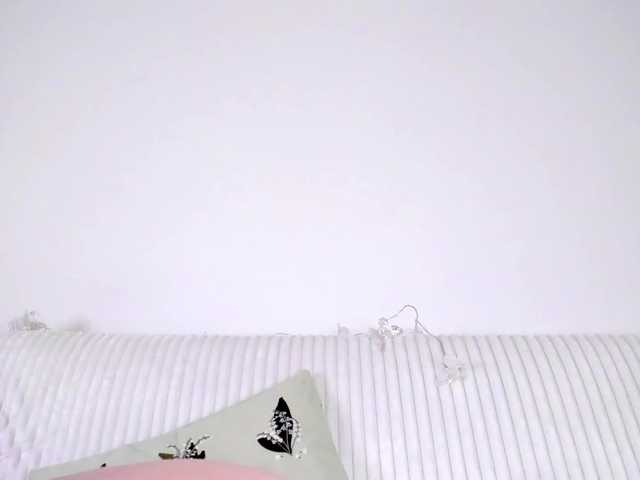 MiaMeowa's BongaCams show and profile