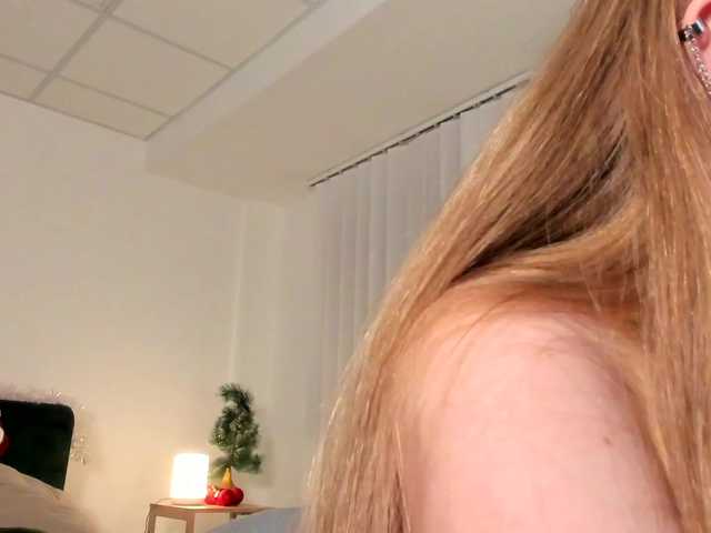 MiaMeowa's BongaCams show and profile