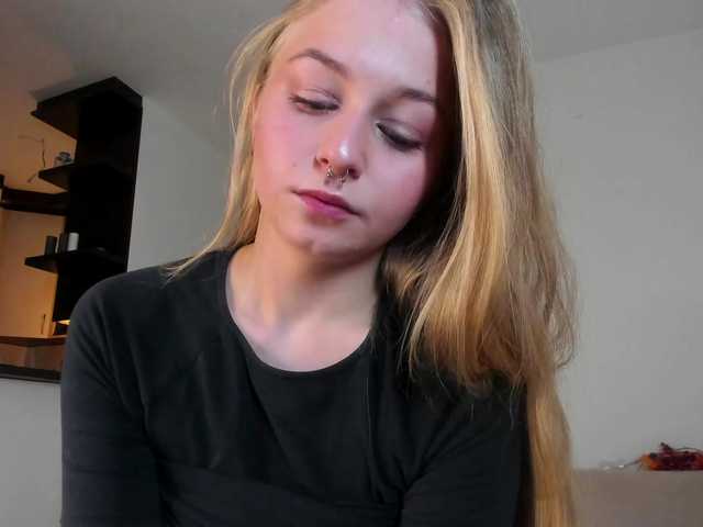 MiaMeowa from BongaCams