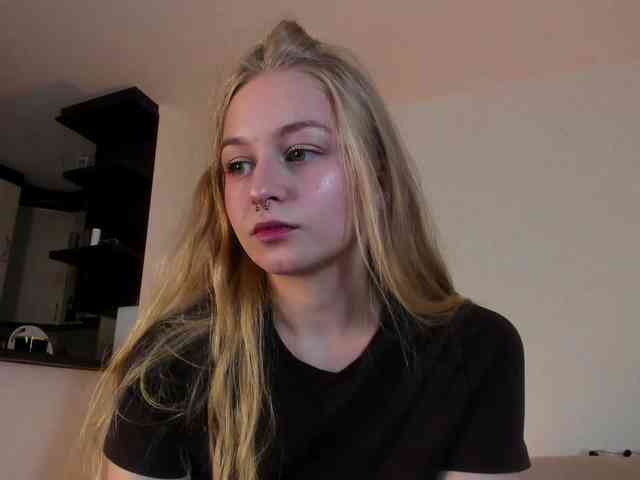 MiaMeowa webcam
