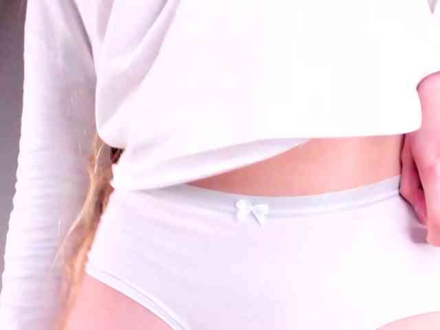 MiaMeowa Live Webcam on BongaCams