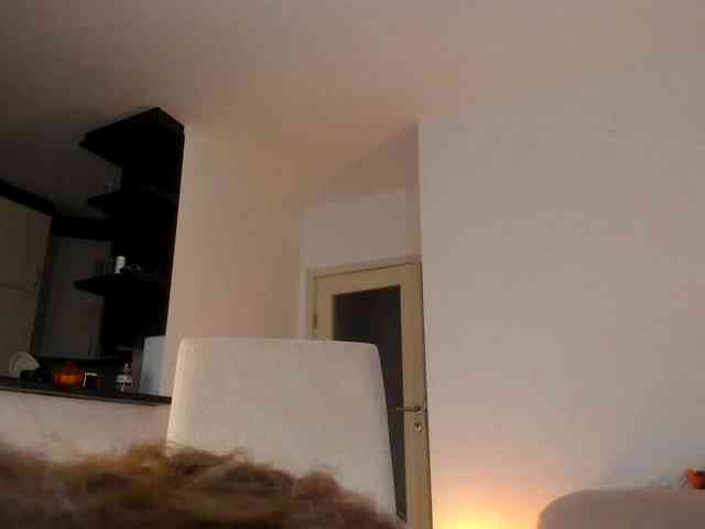 MiaMeowa webcam