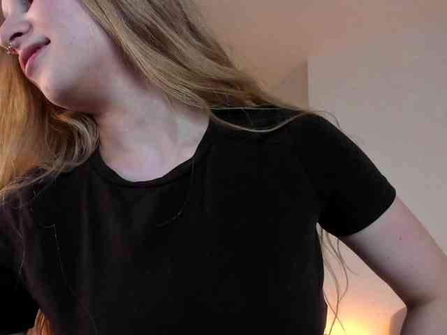 MiaMeowa webcam