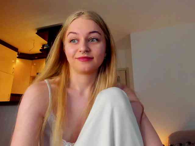MiaMeowa webcam