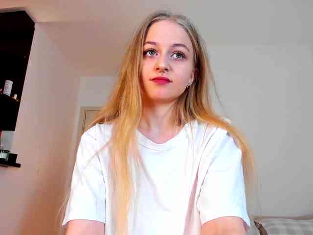 MiaMeowa webcam