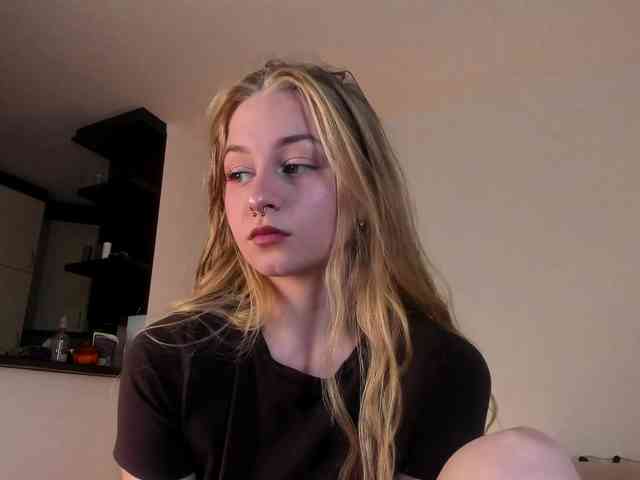 MiaMeowa webcam