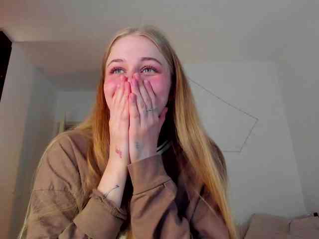 MiaMeowa webcam