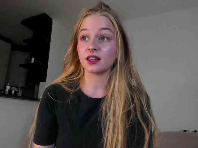 MiaMeowa webcam