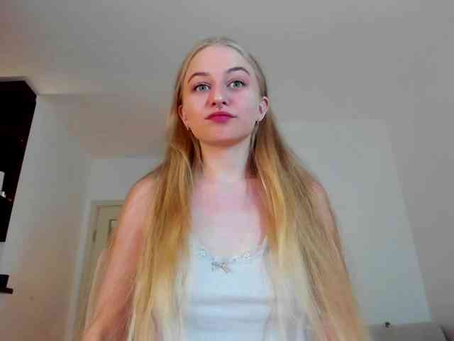 MiaMeowa webcam