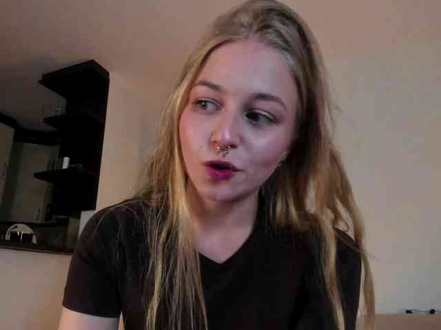 MiaMeowa webcam