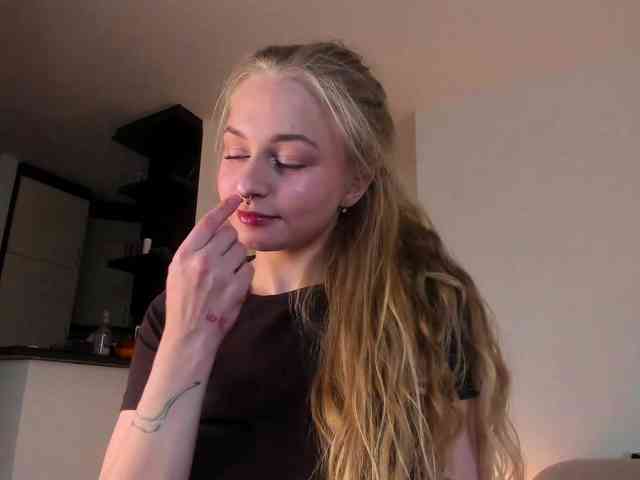 MiaMeowa webcam