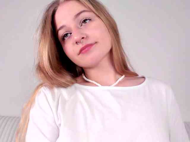 nude live cam MiaMeowa