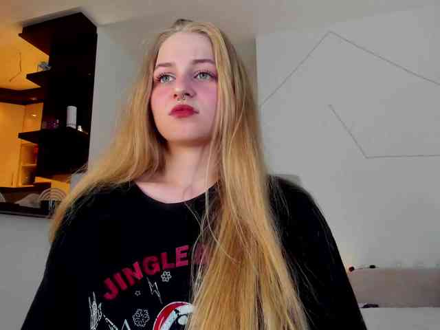 MiaMeowa webcam
