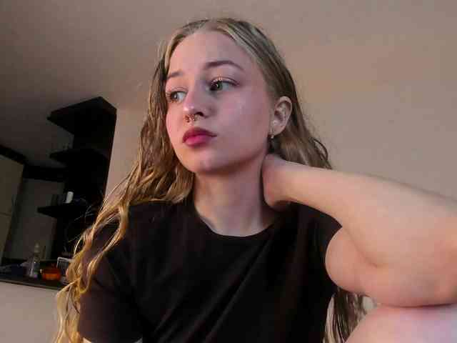 MiaMeowa webcam