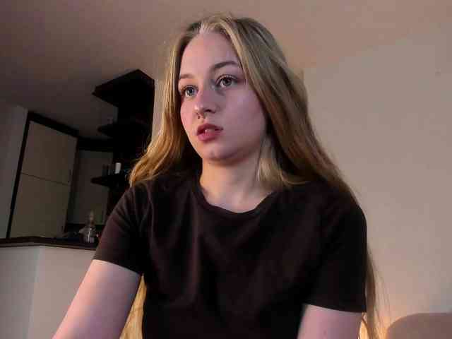 MiaMeowa webcam