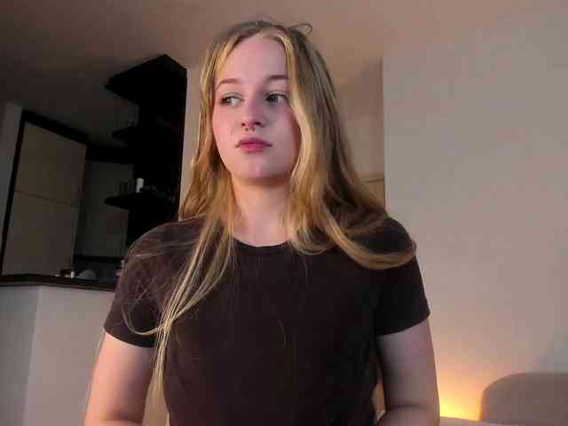 MiaMeowa webcam