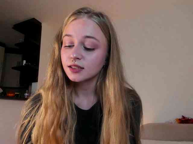 MiaMeowa webcam